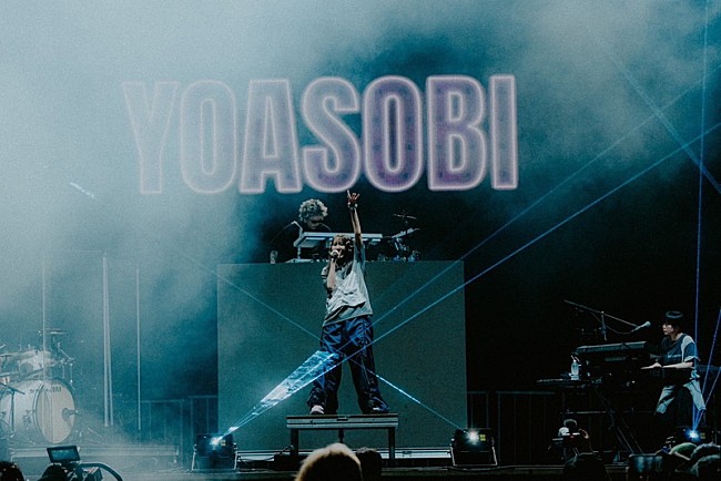 YOASOBI「YOASOBI、米シカゴのフェス【Lollapalooza 2024】でパフォーマンス」1枚目/12