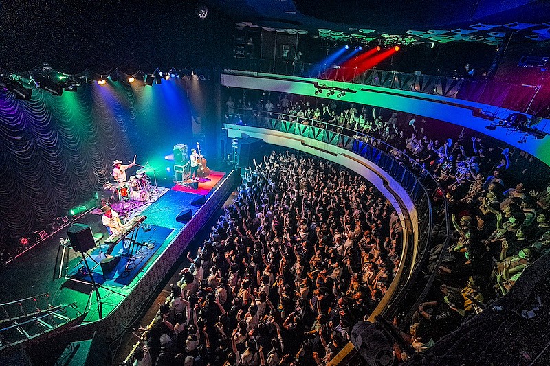 H ZETTRIO、スタンディングライブ東京追加公演開催　Mummy-Dがサプライズゲストで登場