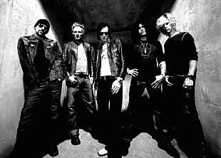 「ヴェルヴェット・リヴォルヴァー、エアロやニルヴァーナのカバー他追加収録した『コントラバンド』20周年盤が日本独自CD化」