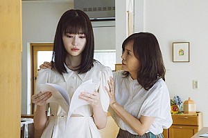 「「顔に泥を塗る」“美紅”高橋ひかるの母親に批判の声 「娘を信じてくれないのがしんどい」「ハルくんより無理」」