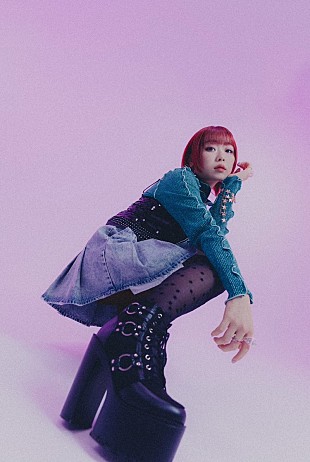 みきまりあ「みきまりあ、初のコラボ楽曲『アイロニ。feat.水槽』配信リリース＆リリックビデオ公開」