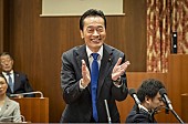 「「民王R」“白鳥”溝端淳平6股交際ならぬ8股交際を告白… 「ちょいちょい、構文挟んでくるの笑う」」1枚目/1