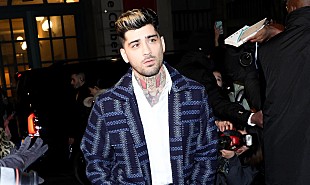 「ゼイン、開演直前に英ニューカッスル公演をキャンセル」