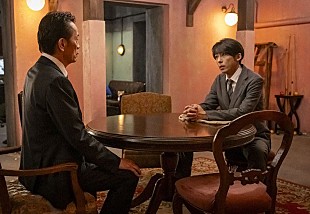 「「民王R」最終話“貝原”高橋一生が“泰山”遠藤憲一にまさかの妖術!? 「この9年間、彼の中で貝原は生き続けていたんだな」」