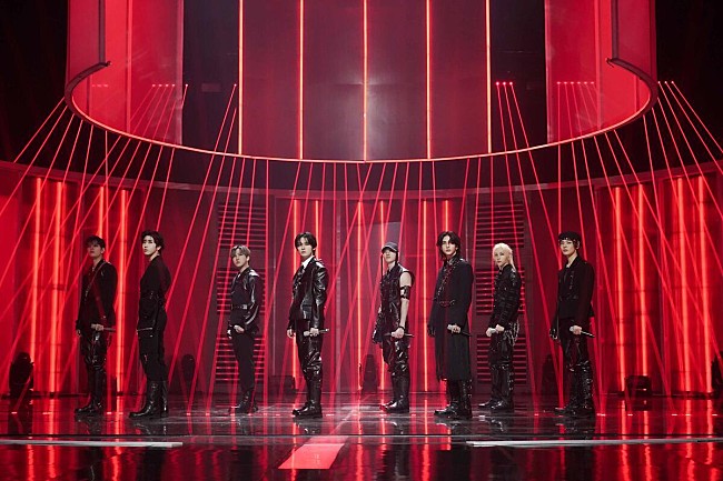 「【2024 #BBMAs】Stray Kids、「Chk Chk Boom」と「JJAM」の近未来的＆躍動感あふれるステージで魅了」1枚目/2