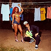 「ブルーノ・マーズ＆セクシー・レッド、コラボ曲「Fat Juicy &amp;amp; Wet」公開　MVにレディー・ガガ＆ロゼも出演」1枚目/2