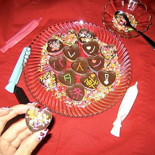 「乃紫、昭和歌謡“レトロポップサウンド”の新曲「バレンタイン決戦」配信リリース」