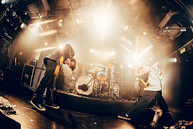 「＜ライブレポート＞ammo、全24公演のリリース・ツアー【Don&#039;t Cry No Tour“百ノ位編”】東京公演開催　“ホーム”で魅せたライブバンドの現在地」1枚目/9