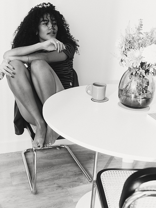 「オリヴィア・ディーン、映画『ブリジット・ジョーンズの日記』最新作のために新曲描き下ろし」1枚目/2