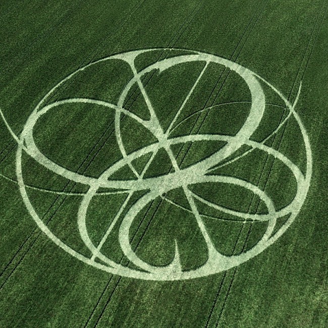 「aespa「Supernova」日本国内ストリーミング累計1億回再生突破」1枚目/1