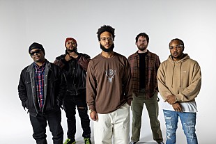 「ブッチャー・ブラウン、名曲「Dinorah Dinorah」をカバー」