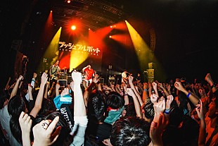 「＜ライブレポート＞プッシュプルポットが音楽で伝える“言葉”――「死ぬまで俺はロックバンドやめねぇから！」」