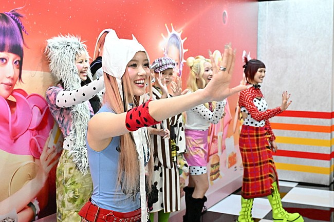 「【マクドナルド GALAXY展】にサプライズ登場したXG」6枚目/38