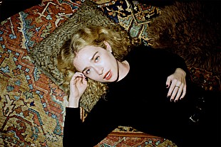 「ブロンドシェル、新曲「Two Times」公開」