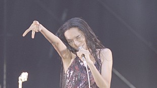 「女王蜂、結成15周年記念単独公演より「超メモリアル」ライブ映像を公開」