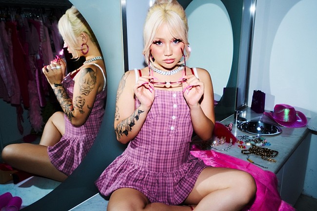 「LANA、ニューAL『20 +』から先行配信曲「Red Wine (It Tastes Young &amp; Rich)」配信開始」1枚目/2