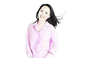 「松田聖子、デビュー45周年記念オールタイムベストから槇原敬之プロデュースの新曲「Shapes Of Happiness」MV公開」