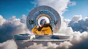 「4s4ki、異次元空間へ没入させる「trance train」MV公開」