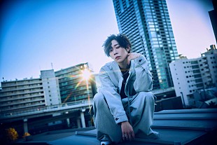 「須田景凪、ラジオでChevonと対談＆今夜放送『バズリズム02』でスペシャルメドレー披露」