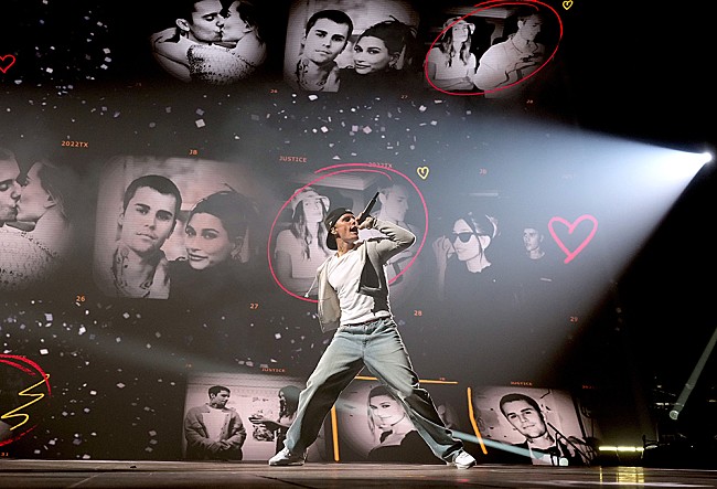 「ジャスティン・ビーバー、セクシー・レッドの27歳誕生日パーティーに参加」1枚目/1