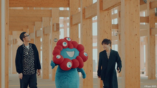 「コブクロ、ミャクミャクも登場する「この地球（ほし）の続きを」万博バージョンのMV公開」1枚目/4