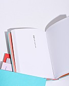 「星野源 アルバム『Gen』初回限定盤「Box Set “Poetry”」」9枚目/12