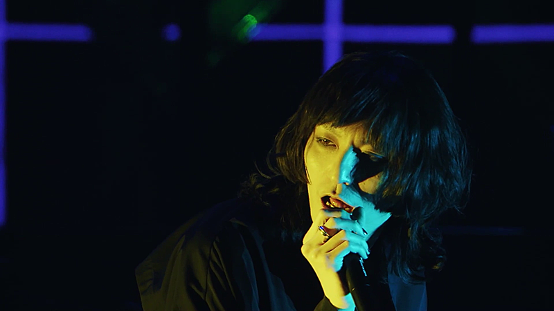 ドレスコーズ、最新AL『†』収録「キラー・タンゴ」ライブ映像公開 