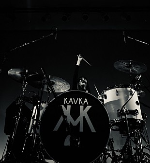 「シシド・カフカ、デビュー13周年記念ワンマンライブ【Be】9月開催」