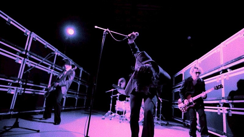 [Alexandros]、新曲「超える」MVは“過去・現在・未来”がテーマ