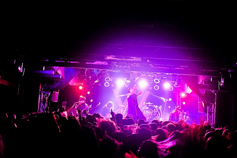 lynch.、【TOUR'25「UNDERNEATH THE GREED」】ツアー初日の公式レポート到着