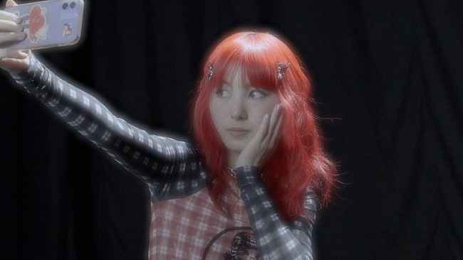 「a子、新曲「PAPER MOON」MVメイキング映像を公開」1枚目/2