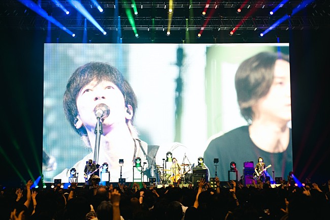 「＜ライブレポート＞フィーダー×ELLEGARDEN、 積み重ねてきた歴史が鳴り響いた【Sonic Bridges Tour 2025】」1枚目/21