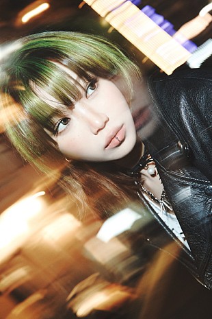 「LE SSERAFIM、ロックスターのような『DIFFERENT』ソロコンセプトフォトを公開」