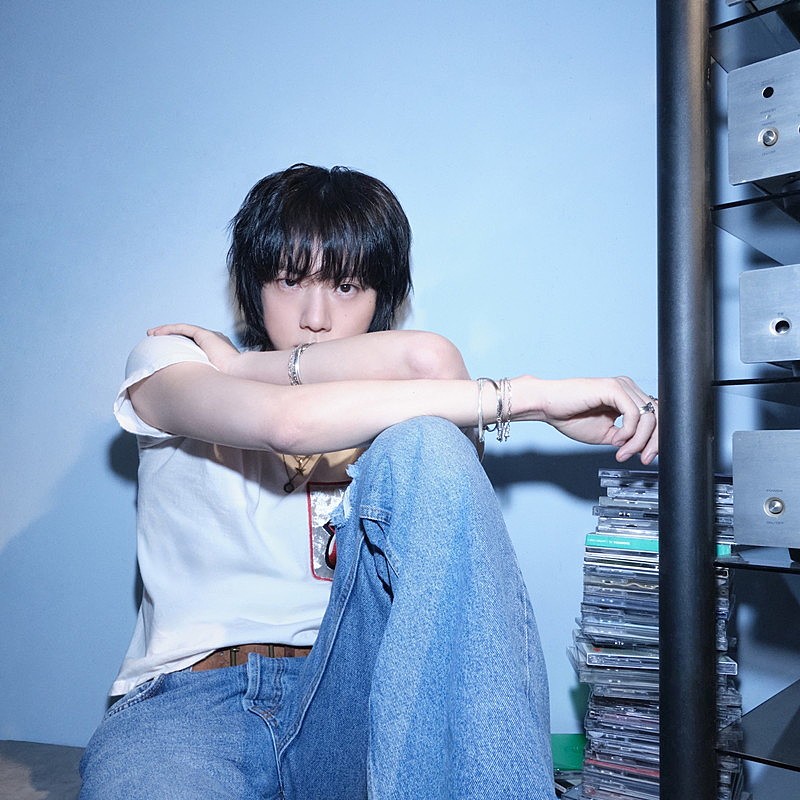 「JIN(BTS)」2枚目/2