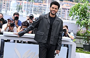 「ザ・ウィークエンド、トム・クルーズが初の全米1位獲得の後押しになったと語る」