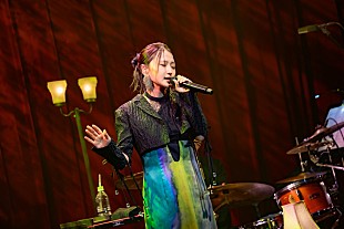 「＜ライブレポート＞鞘師里保、3年連続となるビルボードライブ公演　多彩なリアレンジと親密な一体感」