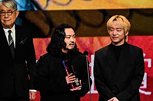 「 Creepy Nuts「Bling-Bang-Bang-Born」が「MUSIC AWARDS JAPAN」の最優秀楽曲賞に」