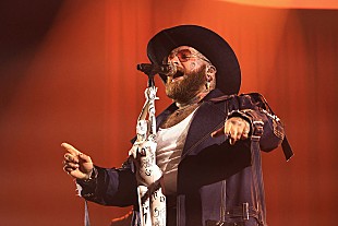 「テディ・スウィムズ、「Lose Control」で米Hot 100史上最長チャートイン記録を更新「神のおかげ」」