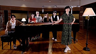 「冨田ラボ、UAとの初コラボ曲「あはは feat. UA」MV公開」