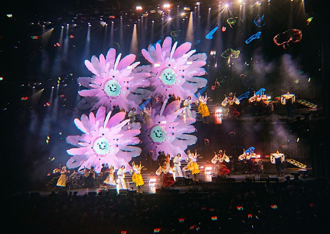 「【KENSHI YONEZU 2025 WORLD TOUR / JUNK】ライブ写真
Photo by Jiro Konami」6枚目/12