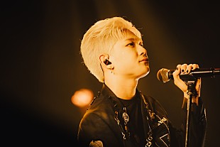 「edhiii boi、1stツアーファイナル公演で「天才ギャング(大天才Remix)」配信を発表」