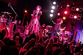 「fuzzy knot、2ndALを携えたツアー【Beyond The Emergence】最終公演ライブレポート到着」1枚目/7