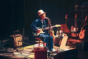 「＜ライブレポート＞ハナレグミが弾き語りで初ビルボードライブ公演　思い出深い憧れの会場で両親にも届けた笑顔あふれるステージ【faraway so close 2025】」