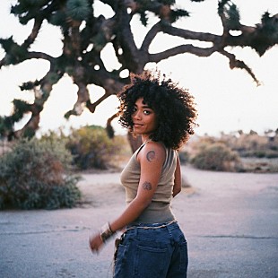 「UMI、新曲「10AM」リリース＆MV公開」