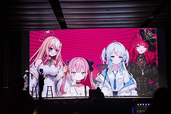 「VTuber事務所「VShojo」に所属する新星グループNOVA、【Anime Expo 2025】で音楽デビュー発表」1枚目/8