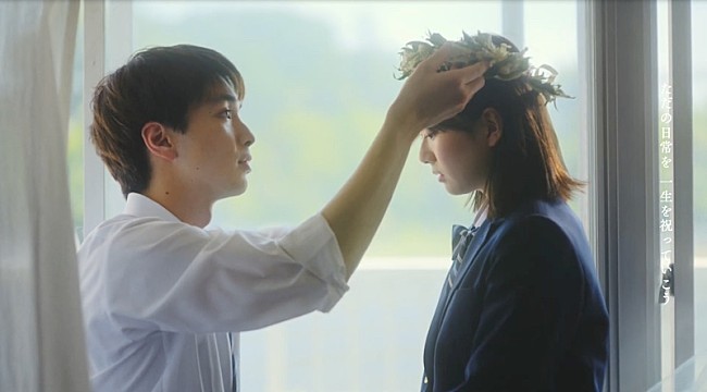 「汐れいら、アニメ『薫る花は凛と咲く』EDテーマ「ハレの日に」MV公開」1枚目/2