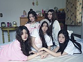 「ILLIT、コンセプトフォト＆フィルム「Home Playing」バージョンにそれぞれの遊び心」1枚目/17