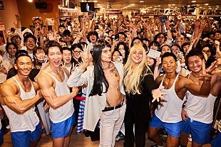 「カトリエル＆パコ・アモロソが初来日、至近距離サプライズライブにファン熱狂」