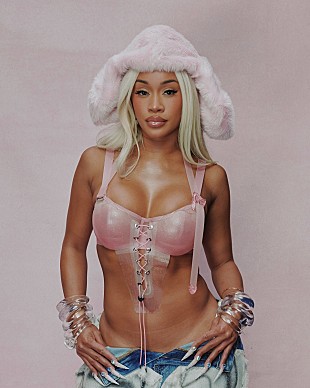 「スウィーティー、TWICEらが参加した最新EP『ヘラ・プレッシャー』リリース」