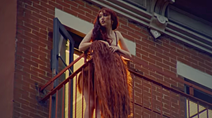 「チャペル・ローン、失恋中にNYをさまよい生まれた「The Subway」MV解禁」